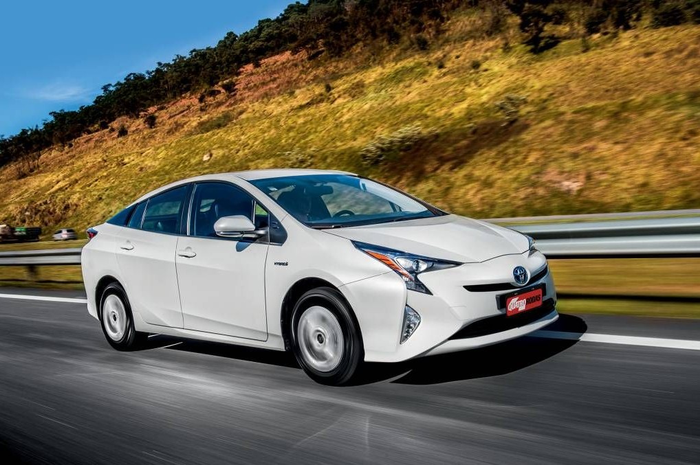 Замена масла  на Toyota Prius