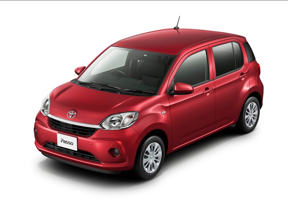 Замена масла  на Toyota Passo